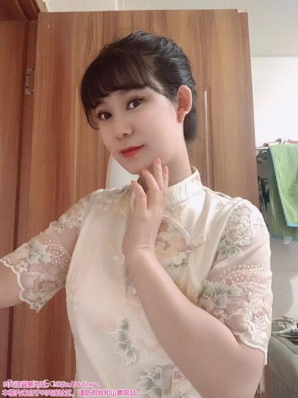 朵朵小嫂子骚气好玩