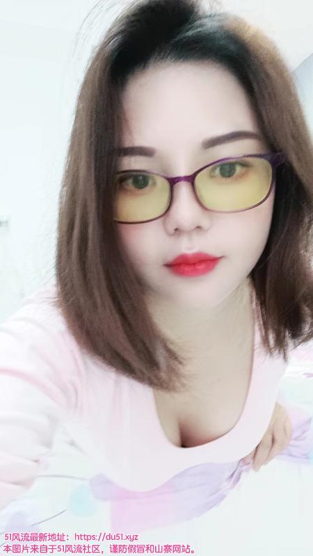 宝安大奶骚童童