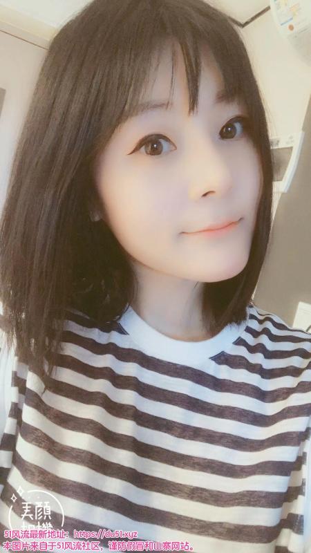 天府五街小姐姐