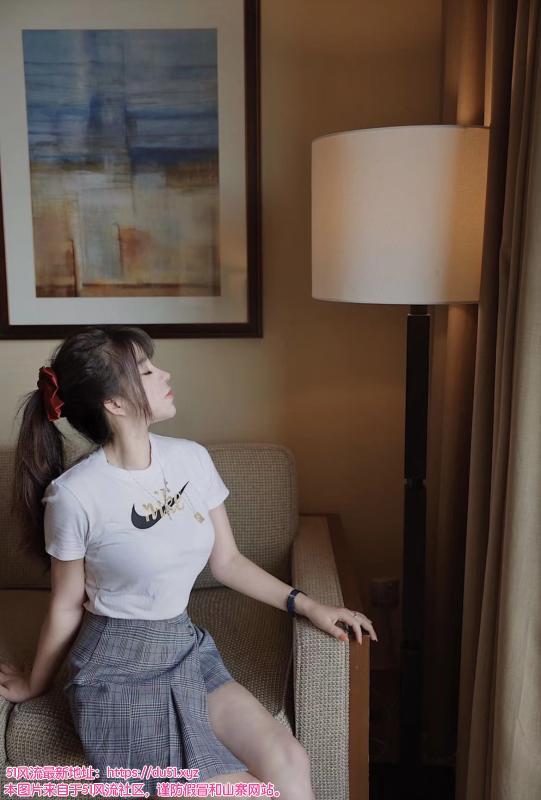 越秀小主播 依琳