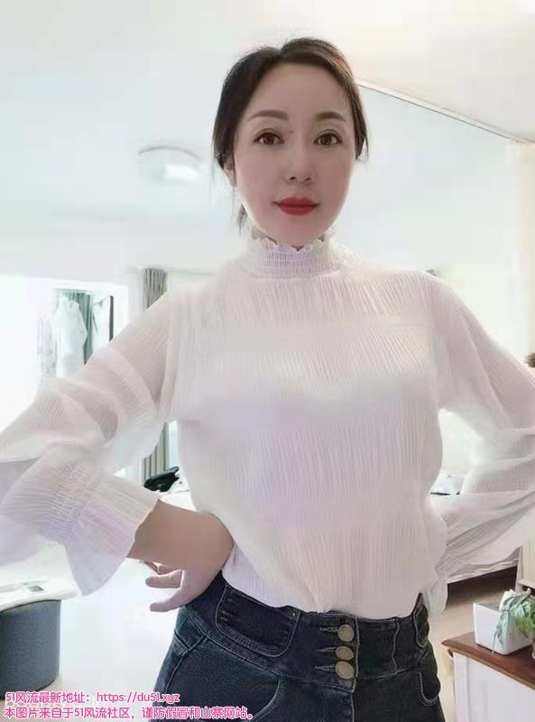 上海文字气质美女