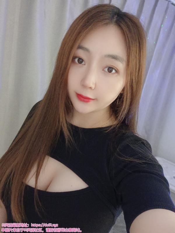 丰满波大肤白妹妹