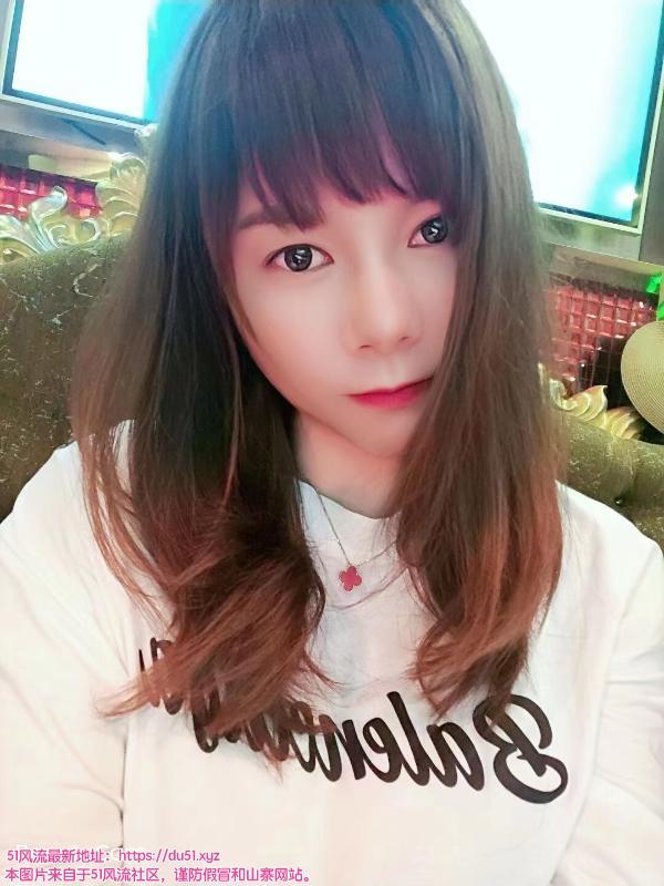 西直门大胸妹子