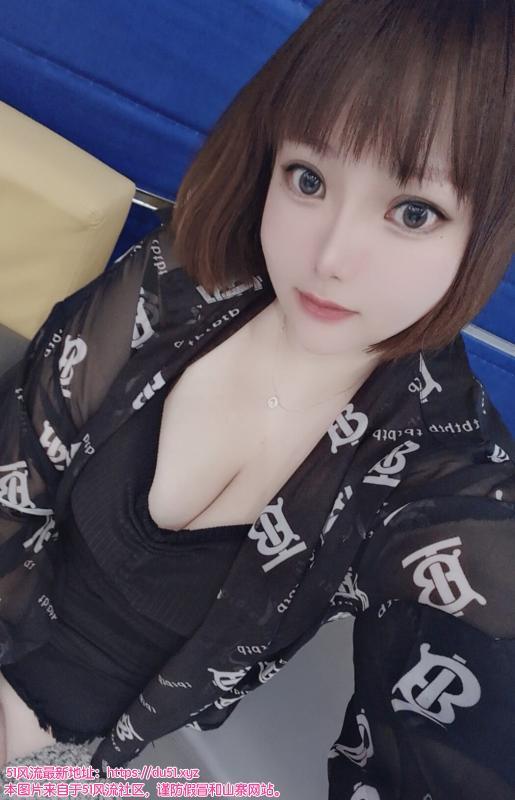 性情短发风骚姐姐