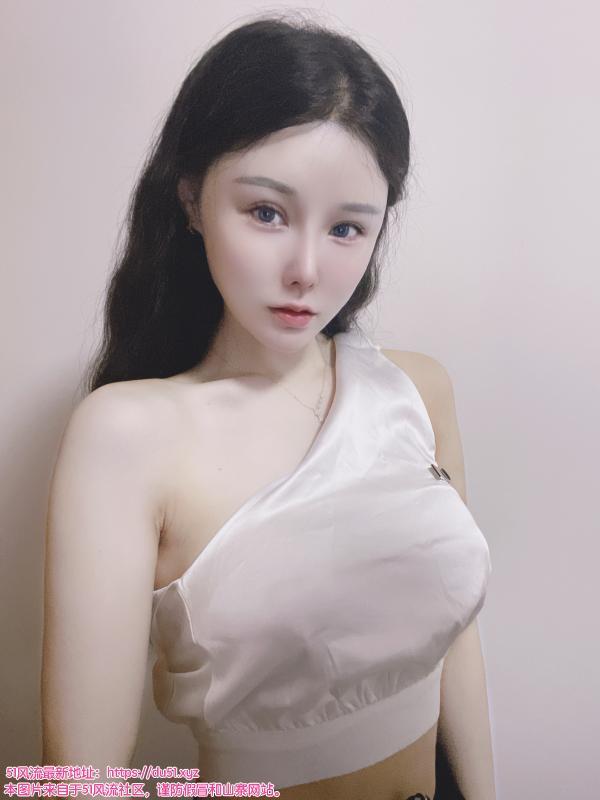 拥有灵活舌头的森森