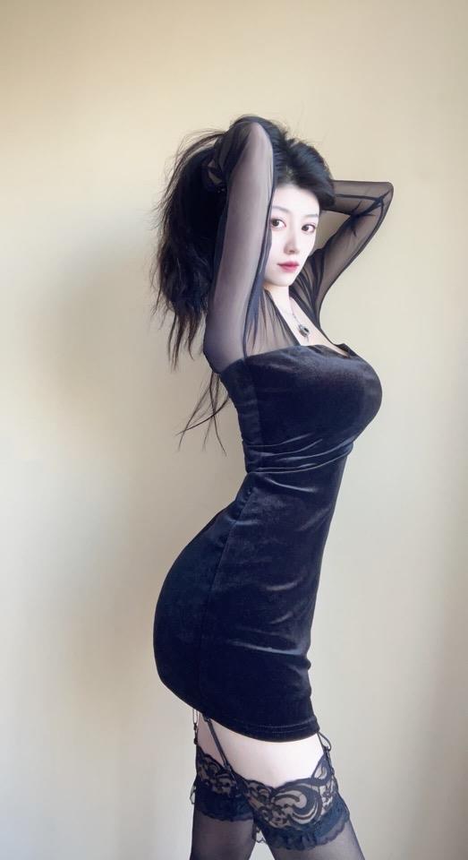 让人念念不忘的服务系妹子，可咸可甜御姐风