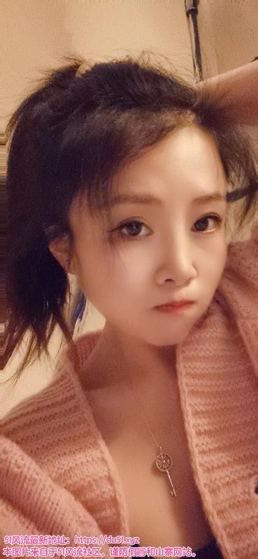 越秀美乳马甲线