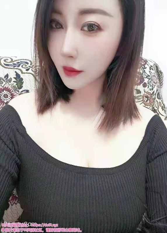 纯天然爆乳少妇