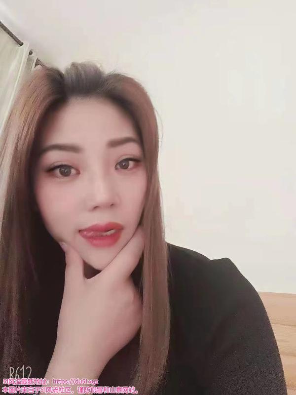 和平丝袜大奶少妇