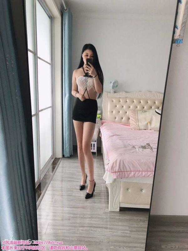 服务细致的轻熟女