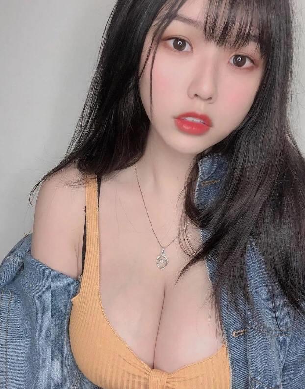 精品美女角色扮演