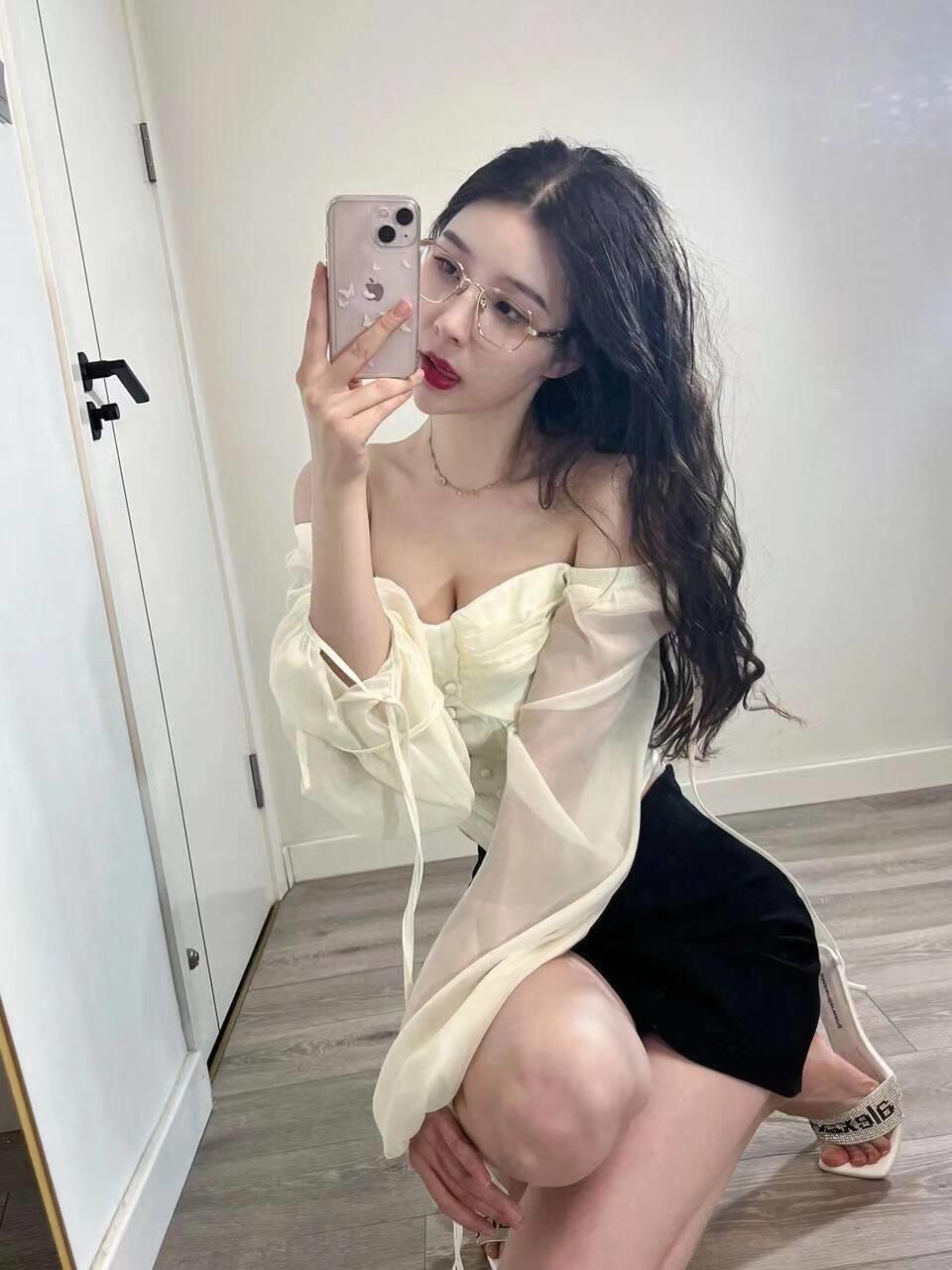 精品美女角色扮演