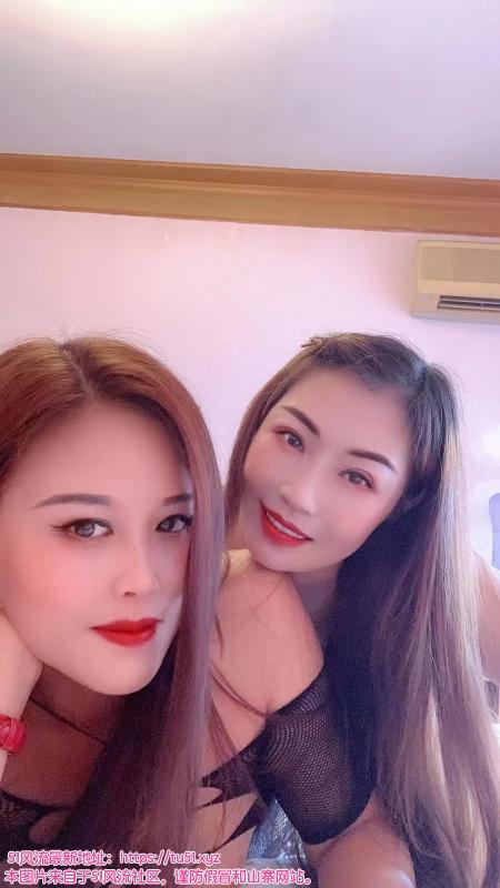 宝山双飞骚少妇