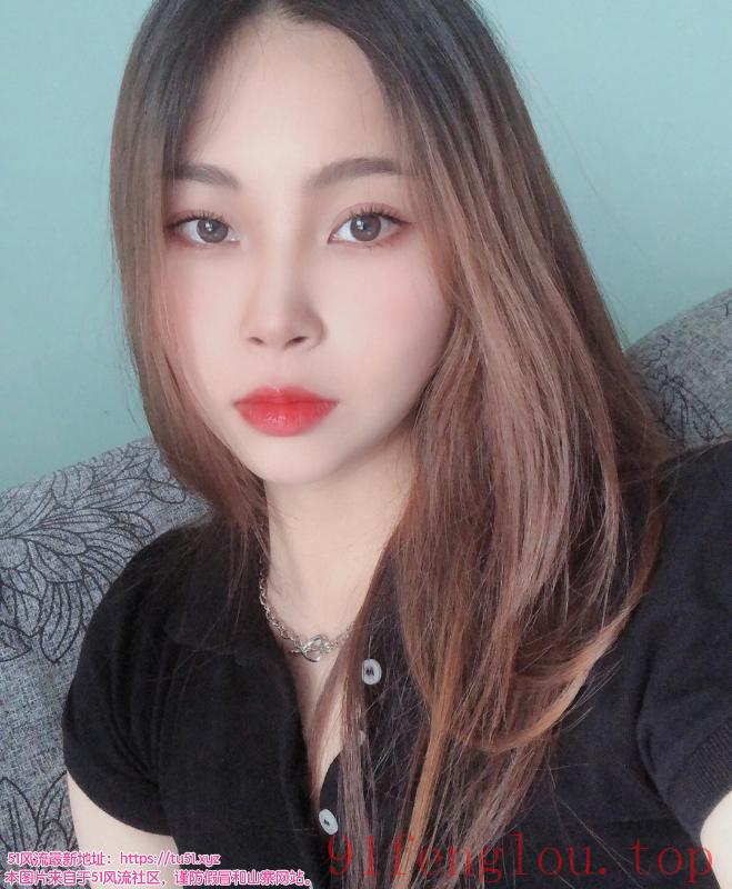 江岸三峡石兼职妹妹