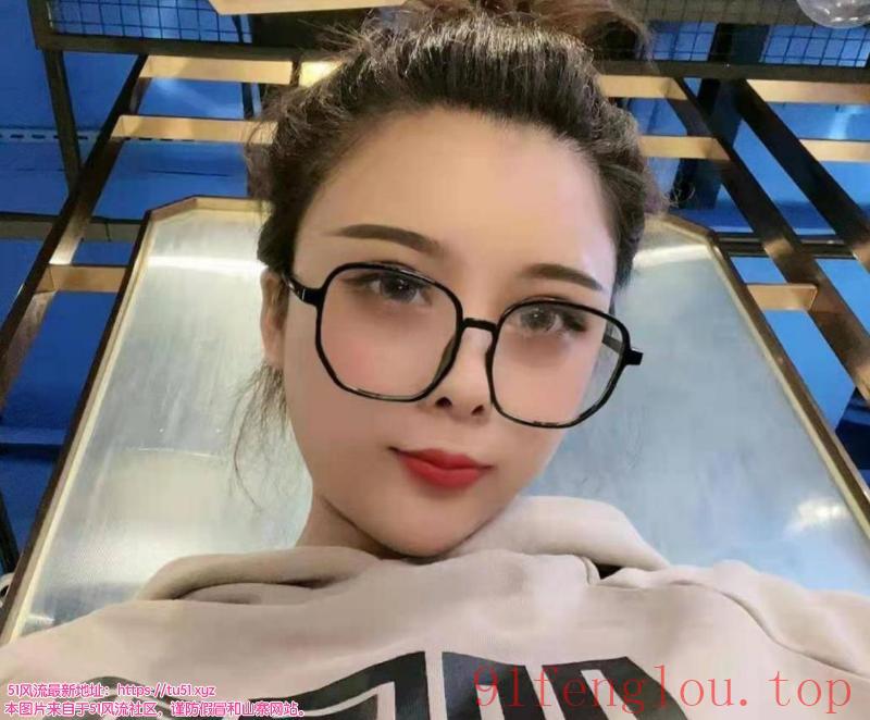 越秀成熟御姐A梦