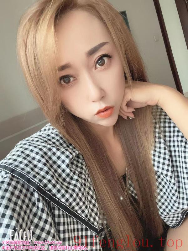 身材性感的少妇泄火记