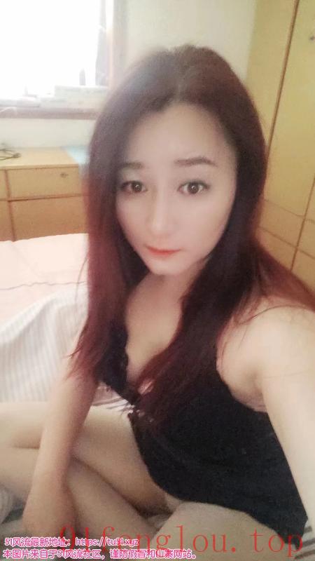 宝山退役护士长简然