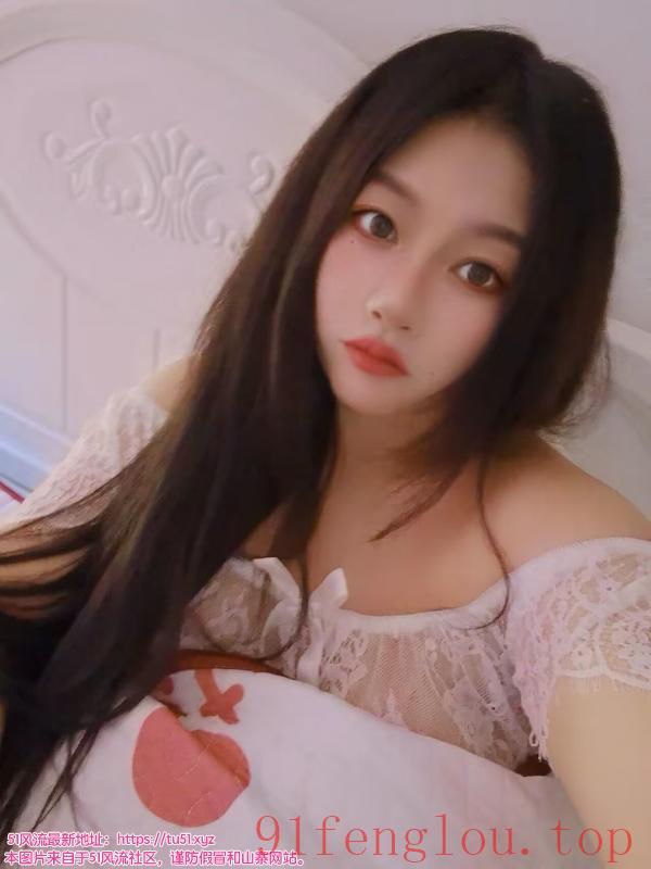 再刷大胸服务系美女