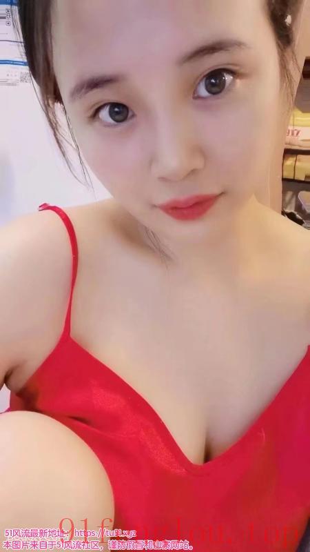 身材控的邻家妹