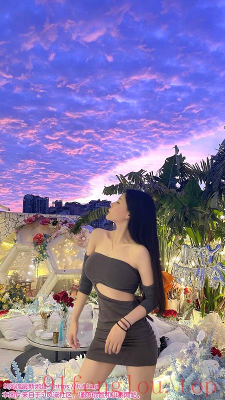 颜值身材火辣的妹子