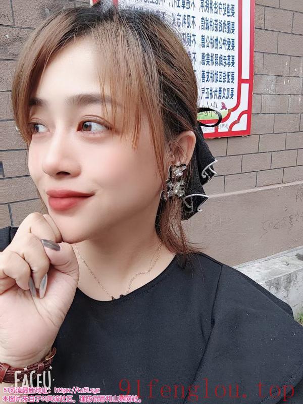 大连很娇小的小姐姐