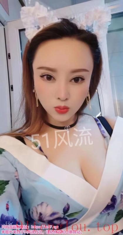 光谷离异风骚少妇