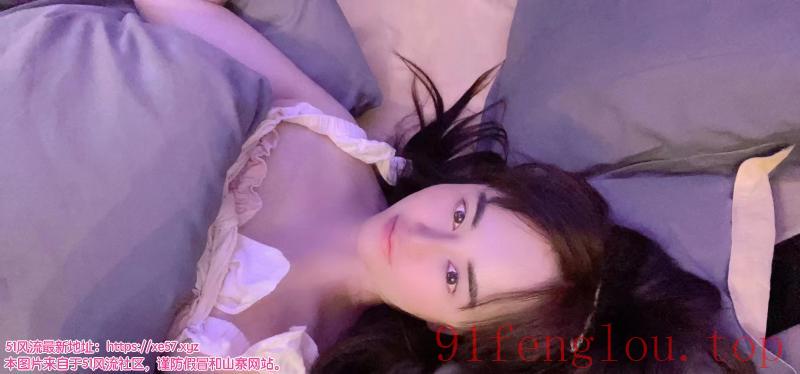 自聊自做服务型妹妹