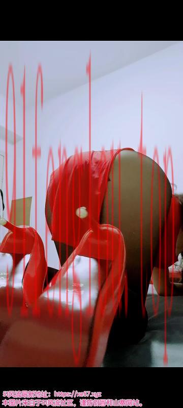 制服诱惑的骚婊