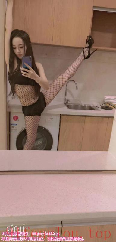 白嫩大胸蝴蝶做环保