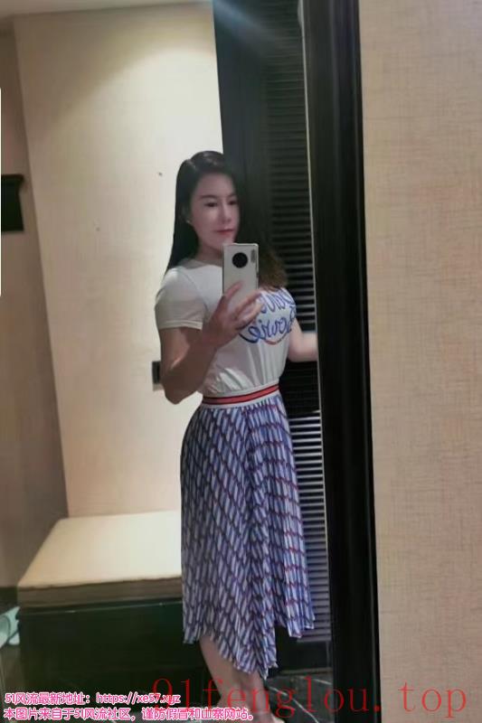 服务很配合的熟女