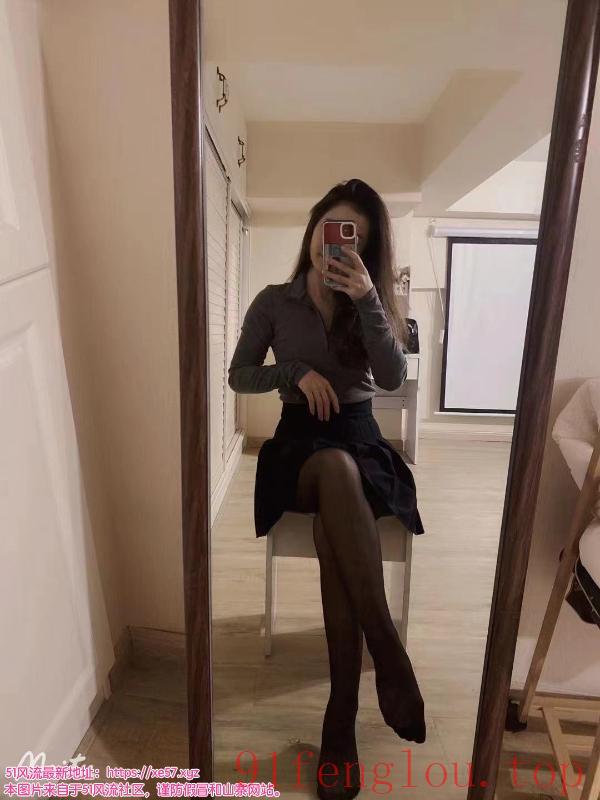 大长腿美女 萌萌