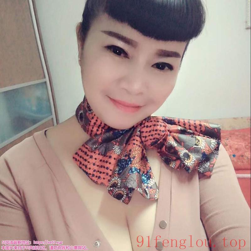 超有感觉的大胸熟女