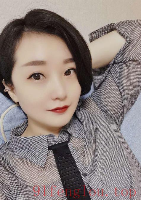 成都体育馆美女