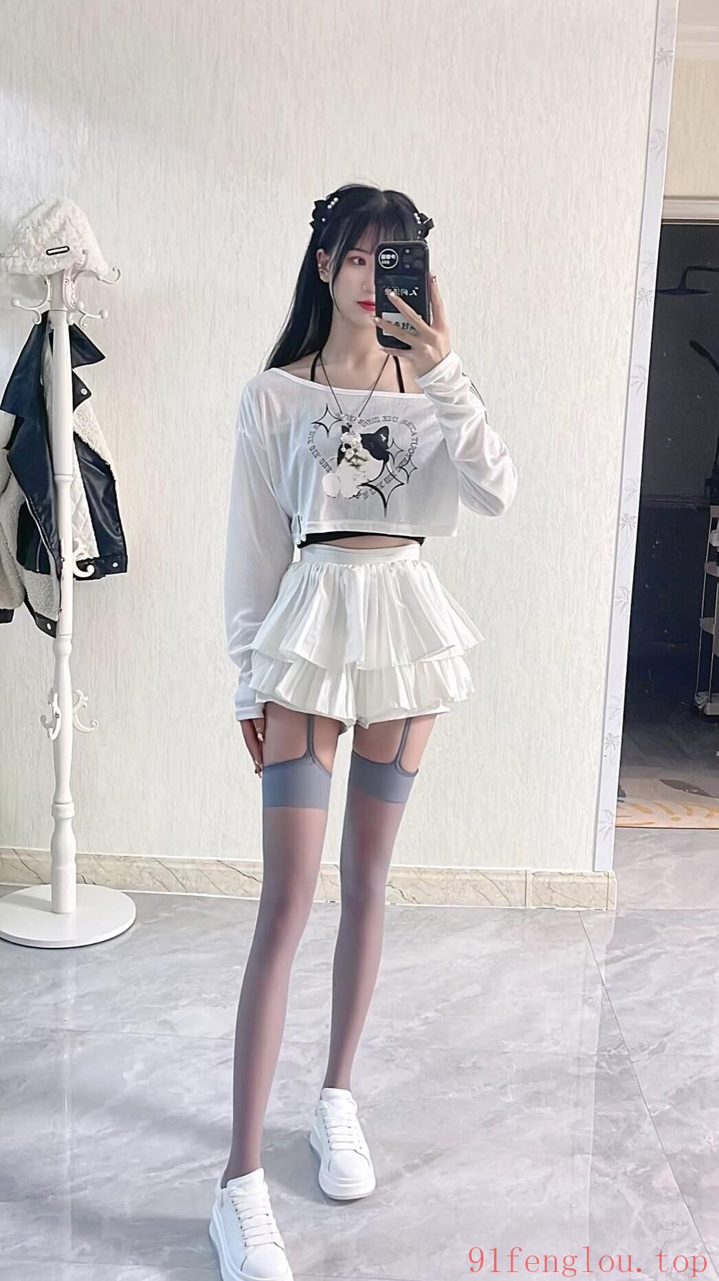 广州嫩妹啪啪出水很敏感