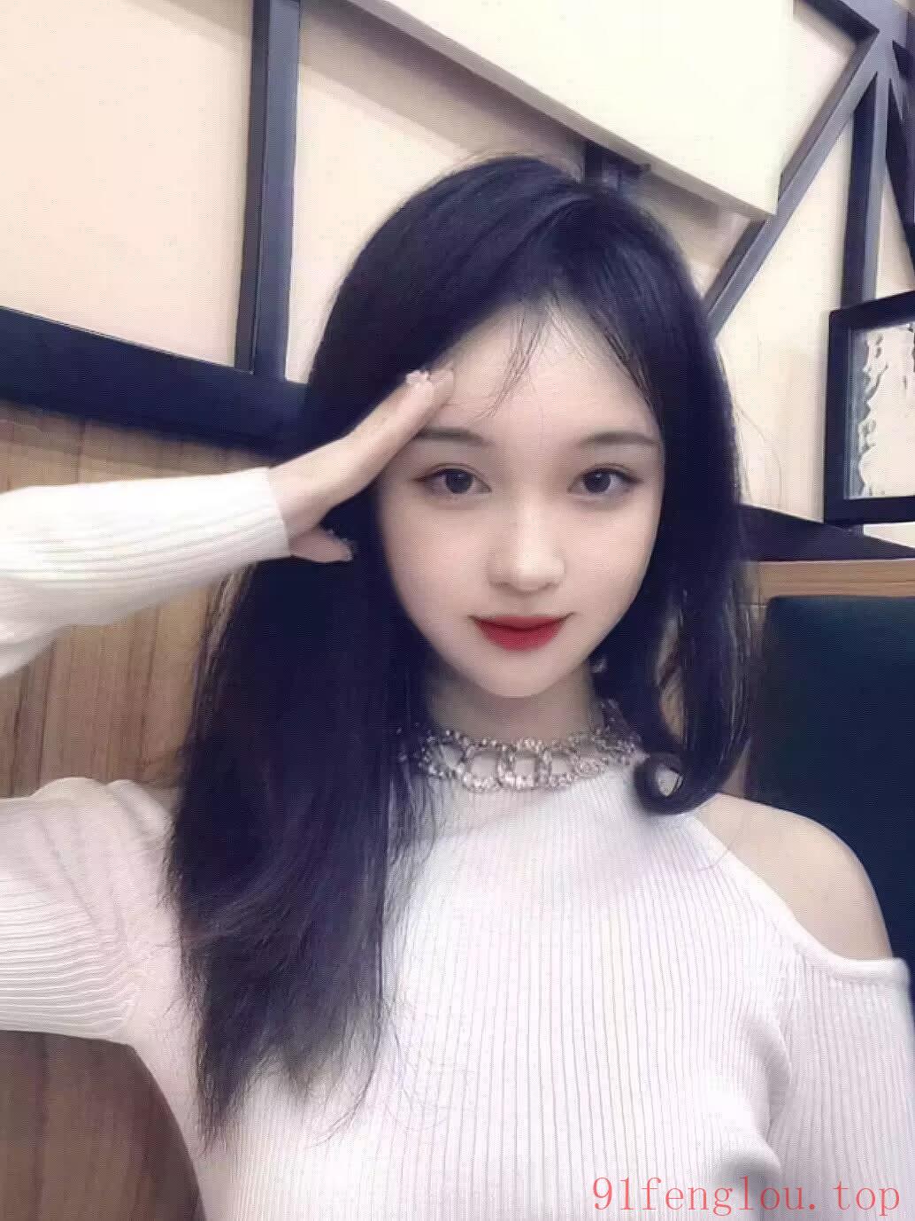 貌美温柔气质学妹兼职