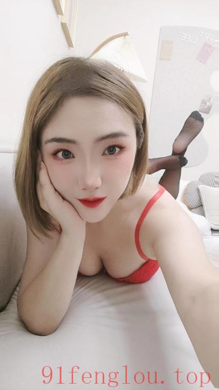 白嫩服务型雪儿