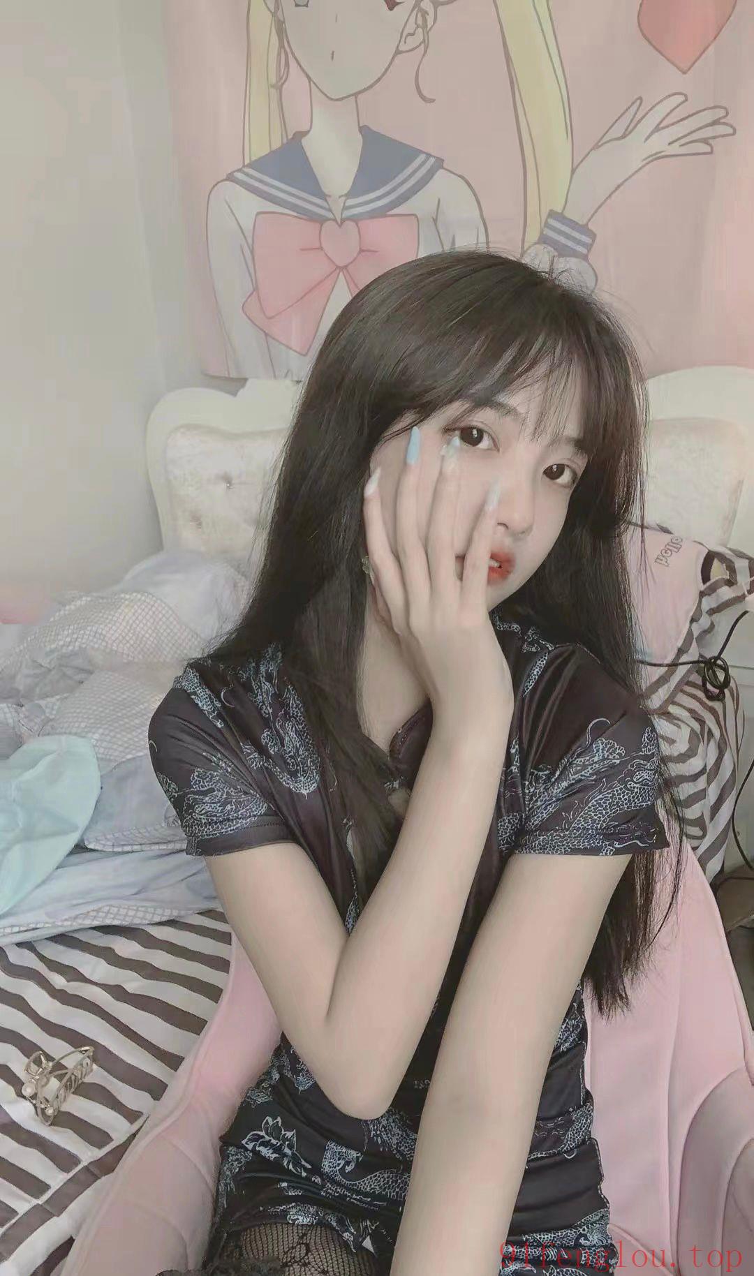 清纯甜美的可爱萝莉