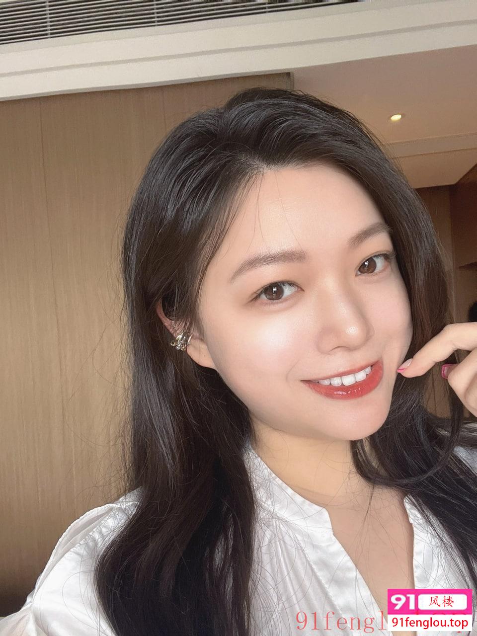 青岛疯狂小妮妮