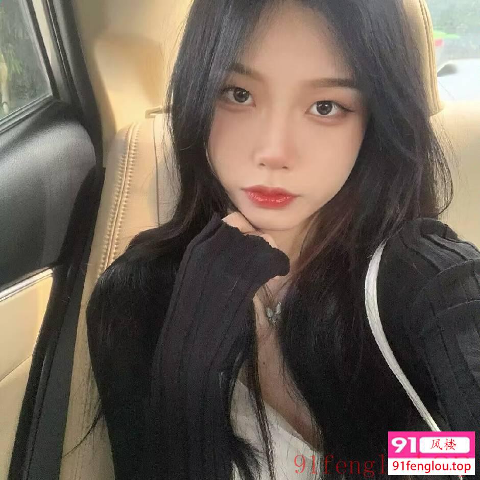 小妞皮肤雪白口活好