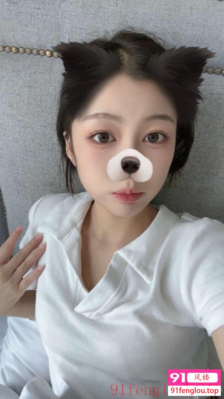 年轻嫩妹子小馨