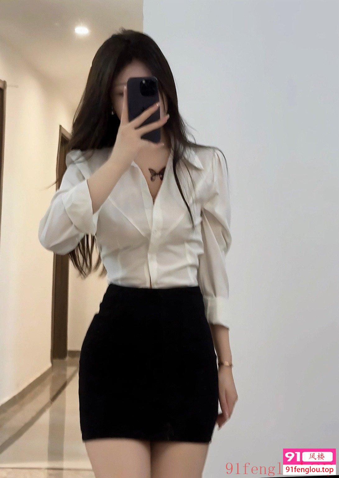 女仆制服纯欲风骚小姐姐