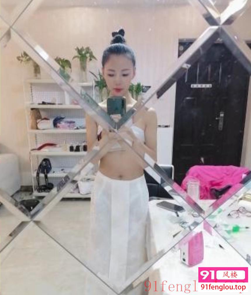 环球港附近小姐姐