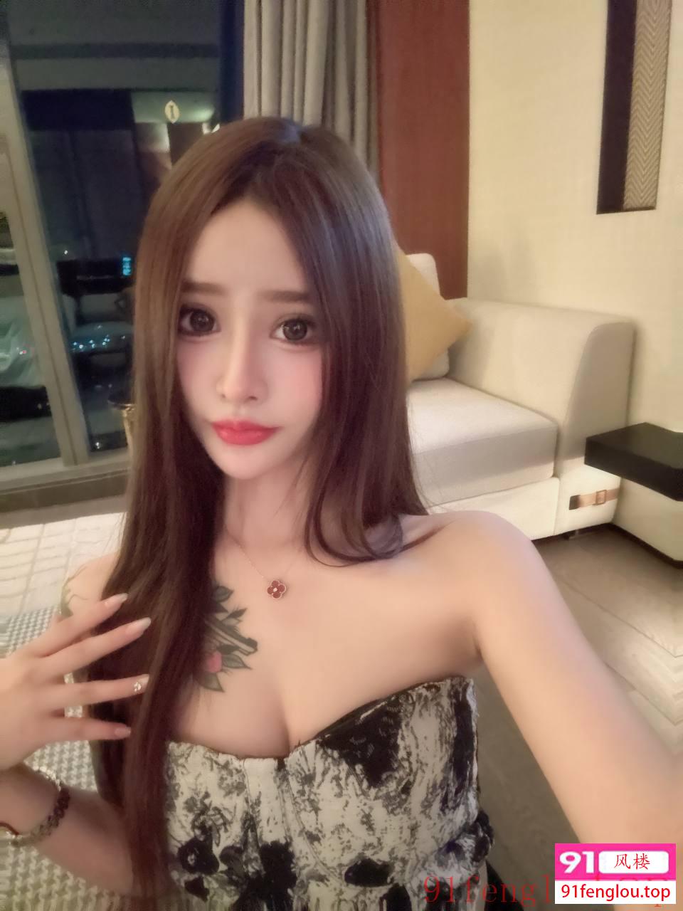 颜值小网红 人嫩下面紧