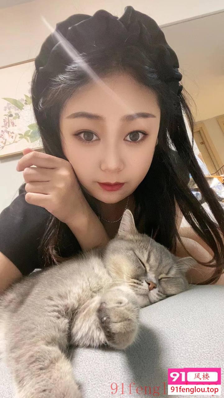 热情主动风骚嫩妹