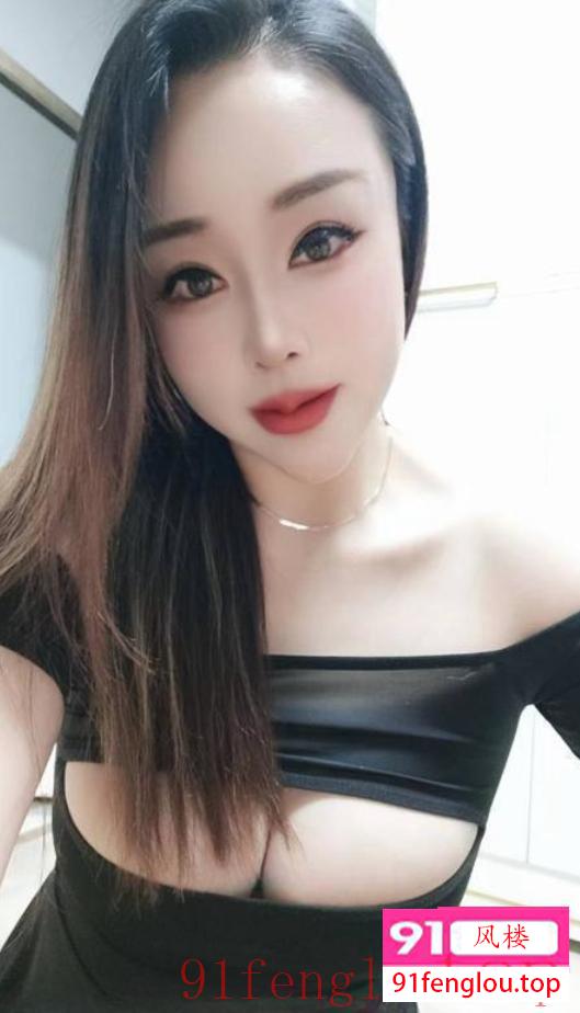 朝阳大胸翘臀妹子