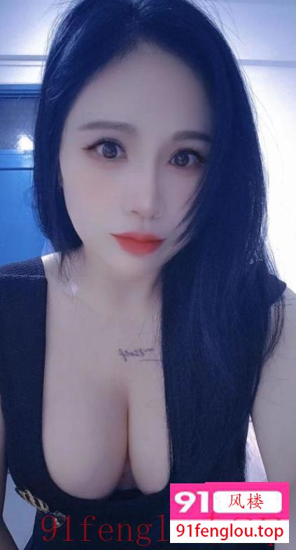 风骚大胸大屁股少妇