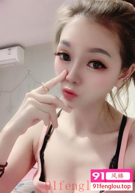 混血颜值美女服务控