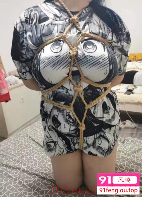 巨乳嫩妹