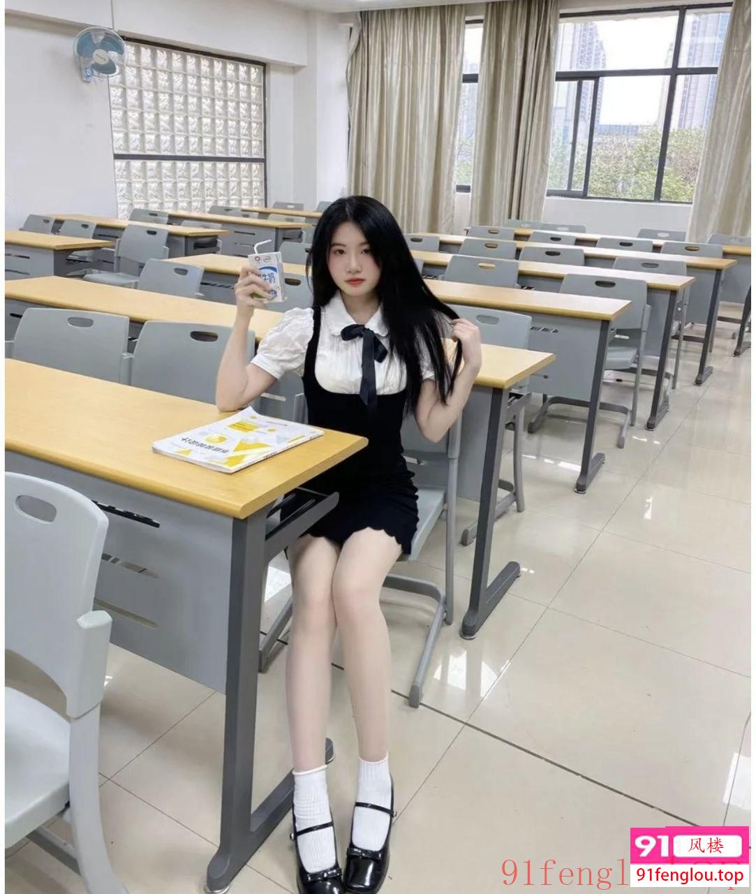 成都市武侯区下海小骚货水多耐操，平台验证无套路，放心约