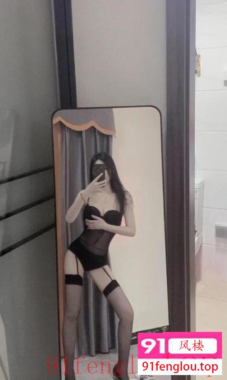 福田腿模小辣椒